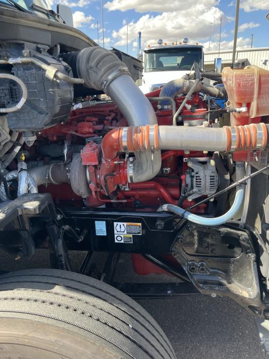 2022 Peterbilt 579-8