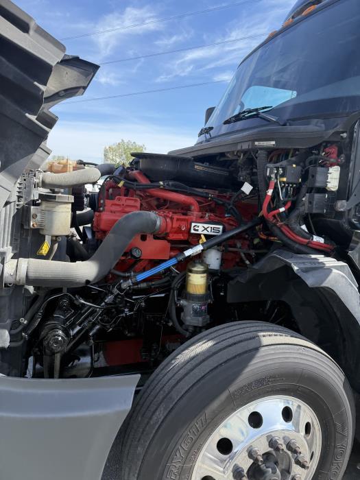 2022 International LT625-4