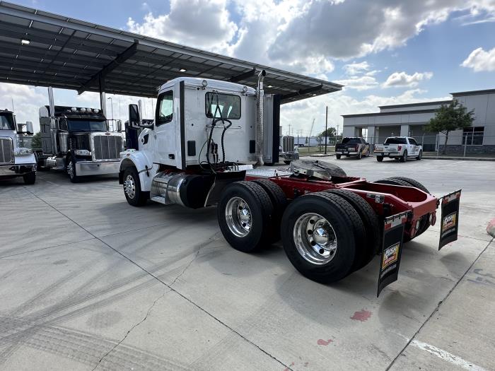 2022 Peterbilt 567-3