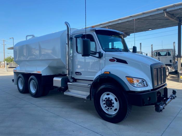 2026 Peterbilt 548-8