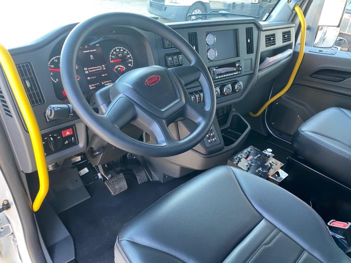 2026 Peterbilt 548-11