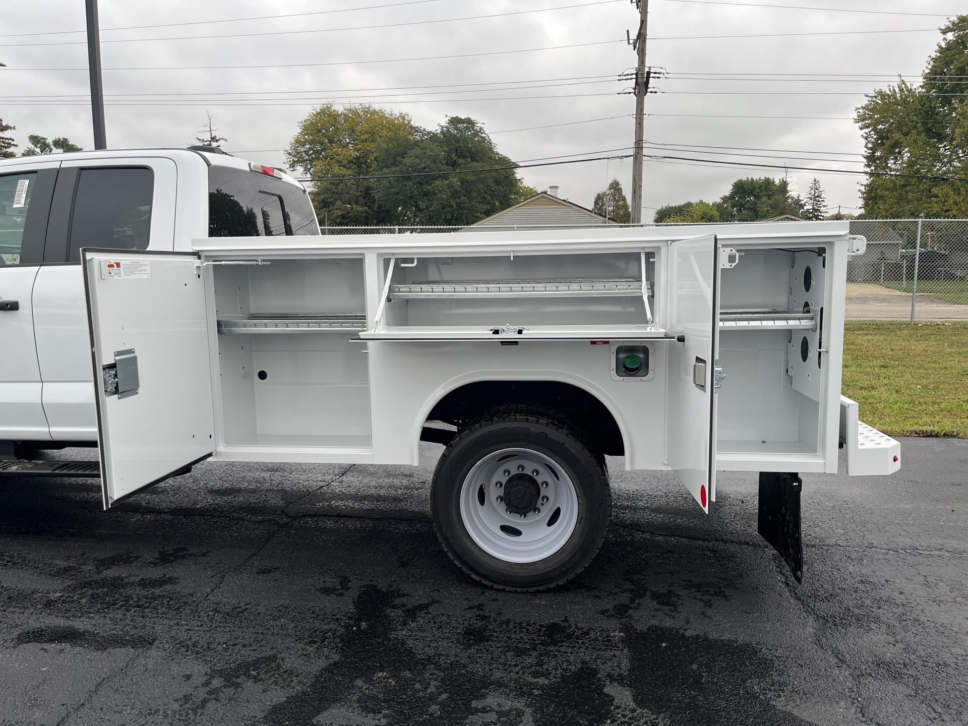 New 2026 Ford F-450 Super Cab 4x4 Reading SLU108-DW 9' Service Truck for sale #1958441 - photo 7