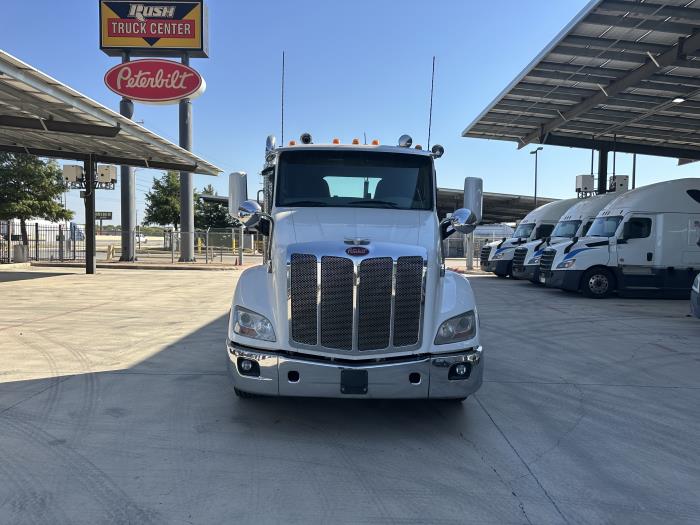 2020 Peterbilt 579-8