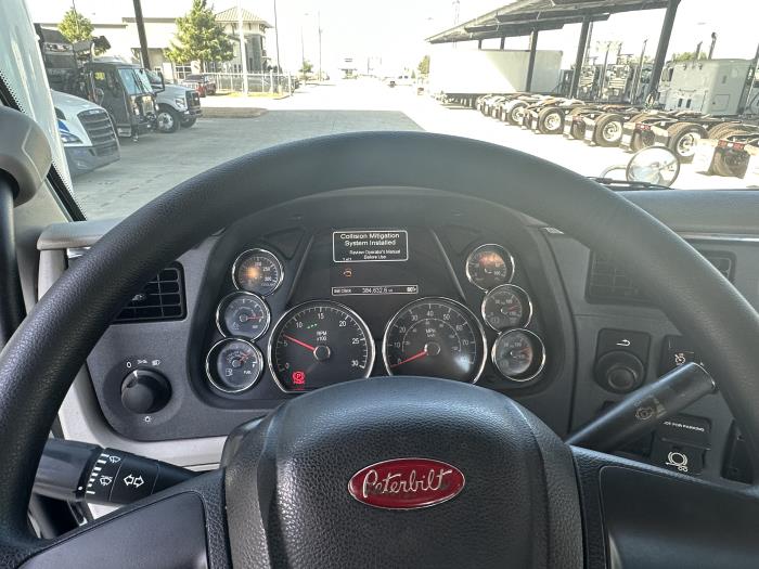 2020 Peterbilt 579-12