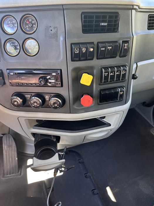 2020 Peterbilt 579-9