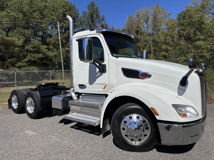 2020 Peterbilt 579-11