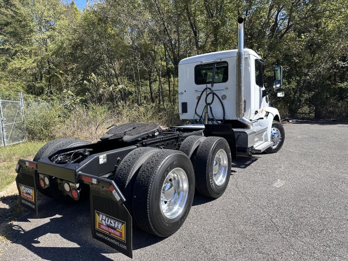 2020 Peterbilt 579-13