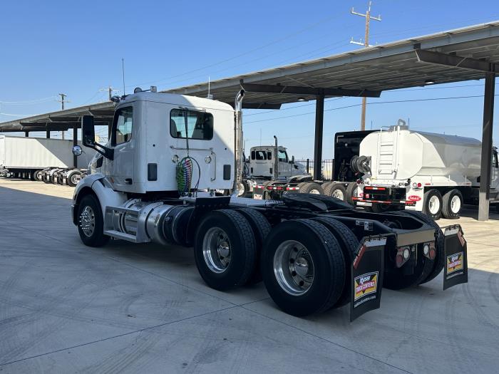 2020 Peterbilt 579-3