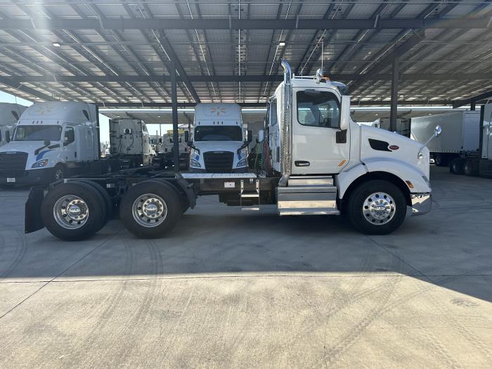 2020 Peterbilt 579-6