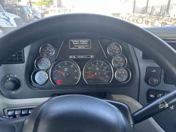 2020 Peterbilt 579-12