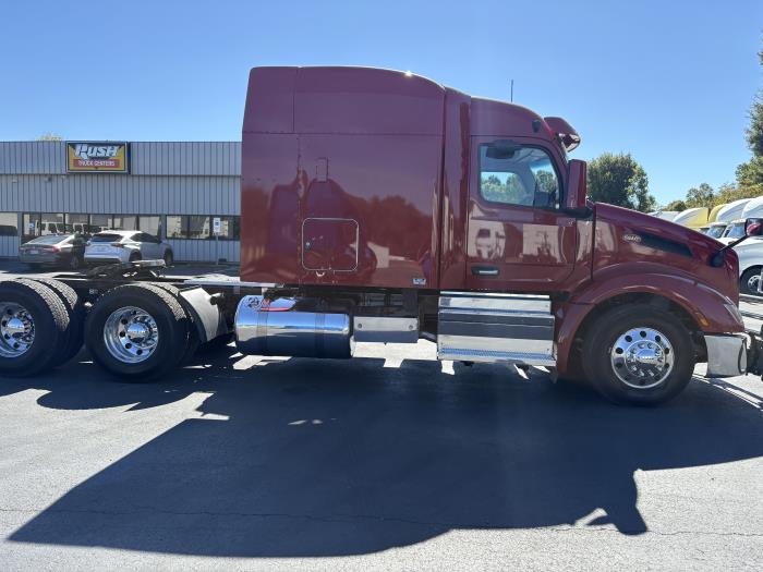 2022 Peterbilt 579-5