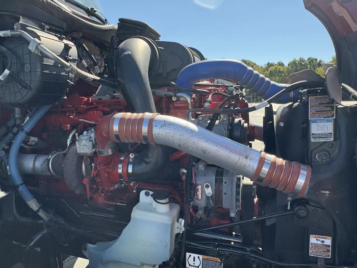 2022 Peterbilt 579-8