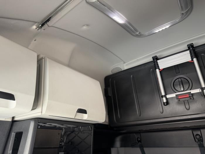 2021 Freightliner Cascadia-19