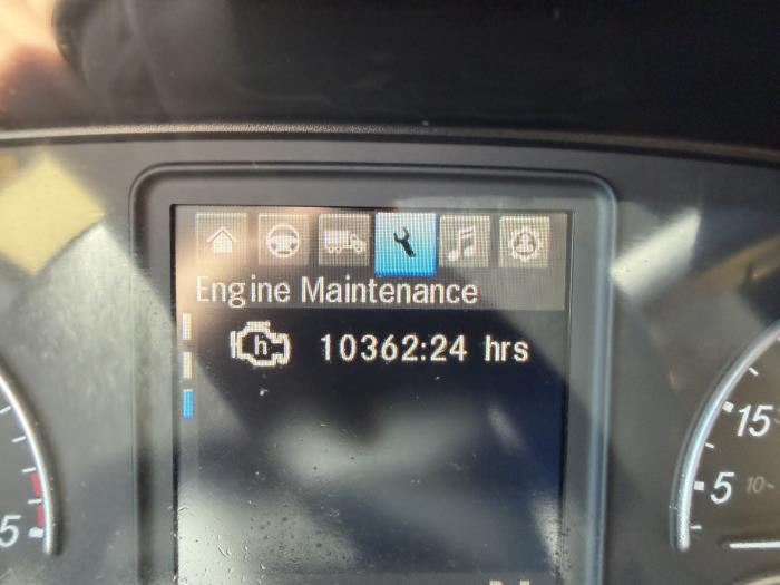 2021 Freightliner Cascadia-30