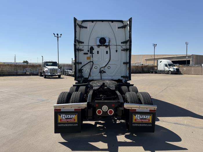 2021 Freightliner Cascadia-34