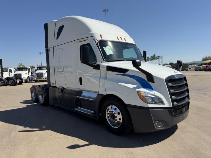 2021 Freightliner Cascadia-37