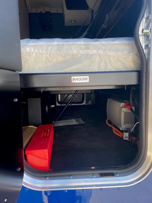 2026 Peterbilt 589-10