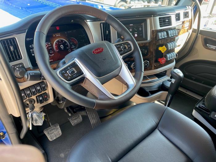 2026 Peterbilt 589-13