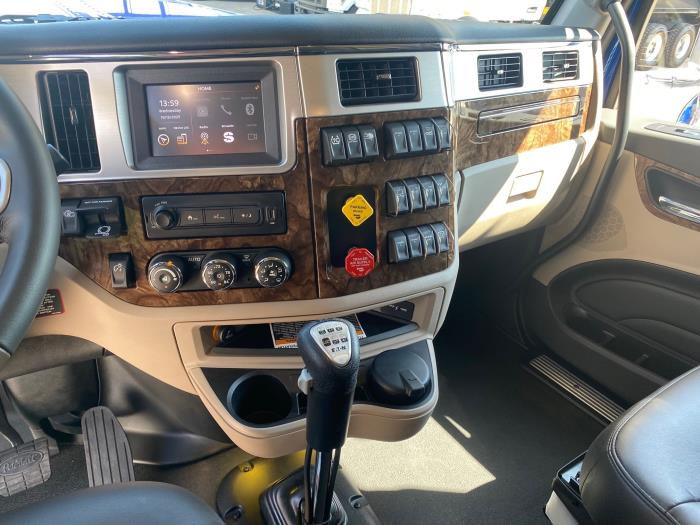 2026 Peterbilt 589-14