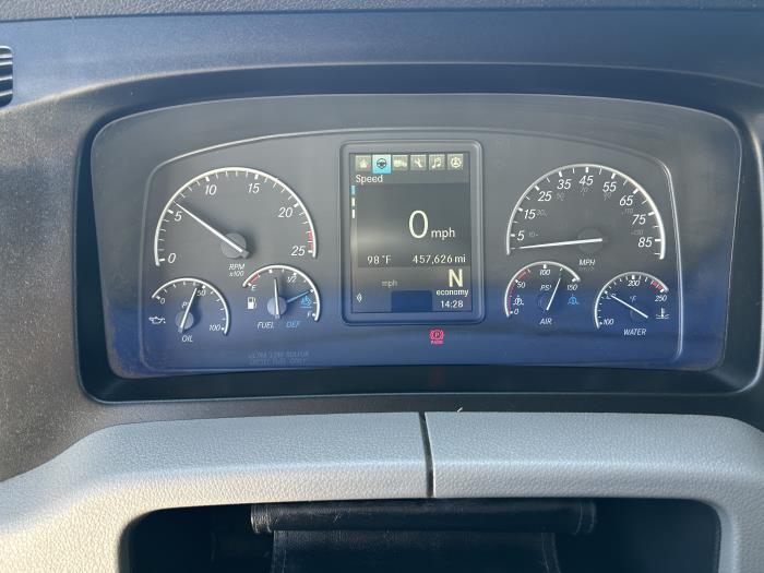 2021 Freightliner Cascadia-12