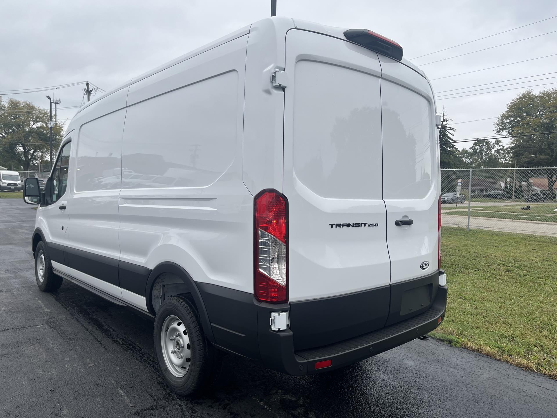 2026 Ford Transit 250 Medium Roof RWD Empty Cargo Van for sale #1963058 - photo 3