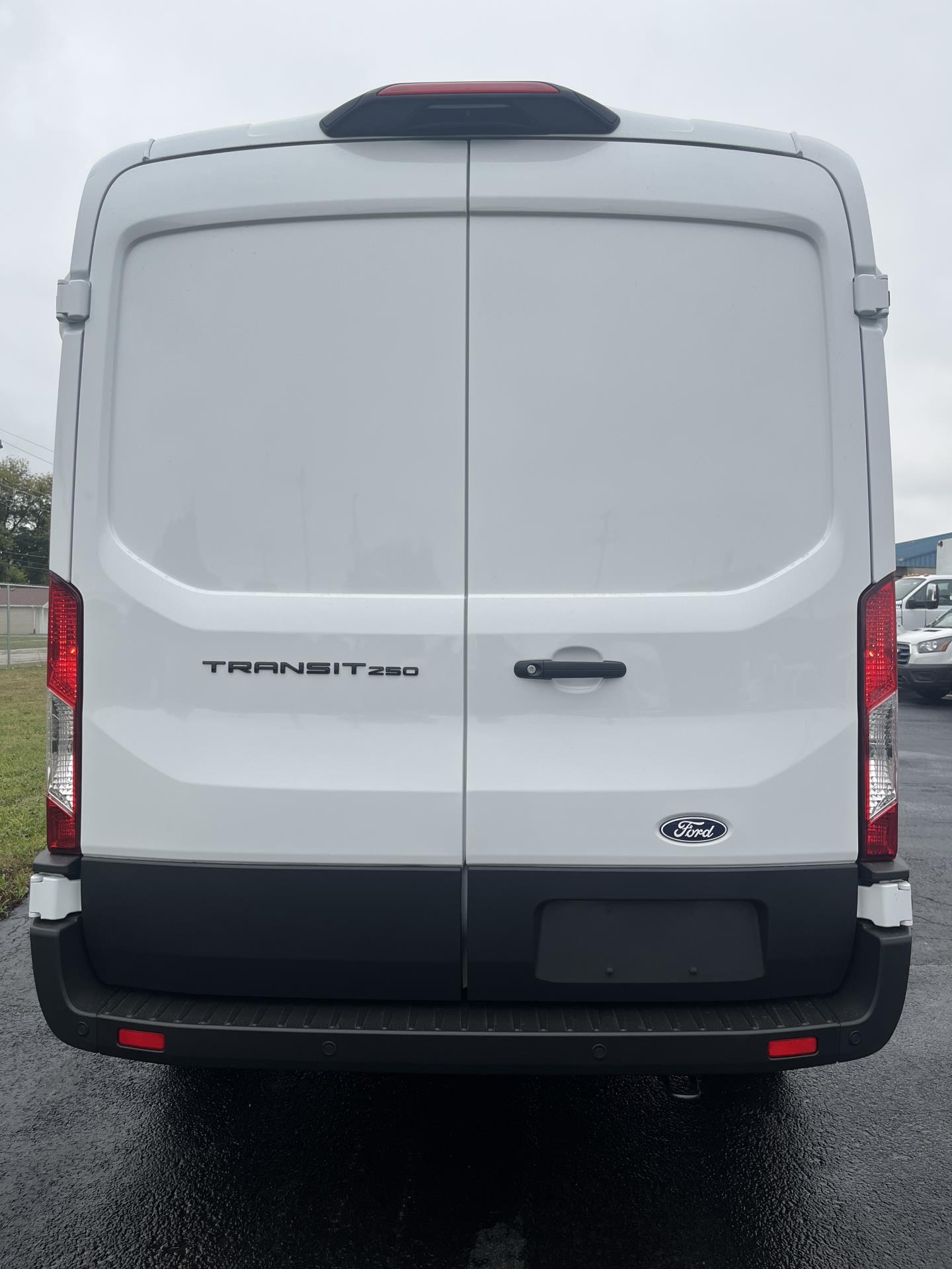 2026 Ford Transit 250 Medium Roof RWD Empty Cargo Van for sale #1963058 - photo 6