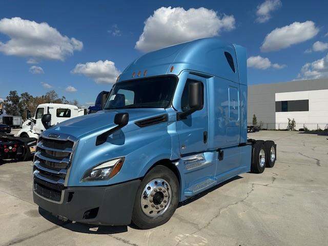 2021 Freightliner Cascadia-12