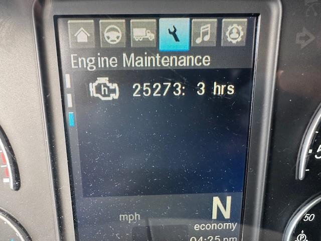 2021 Freightliner Cascadia-10