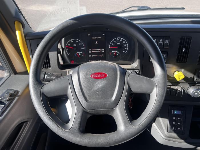 2026 Peterbilt 548-21
