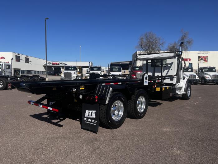 2026 Peterbilt 548-4