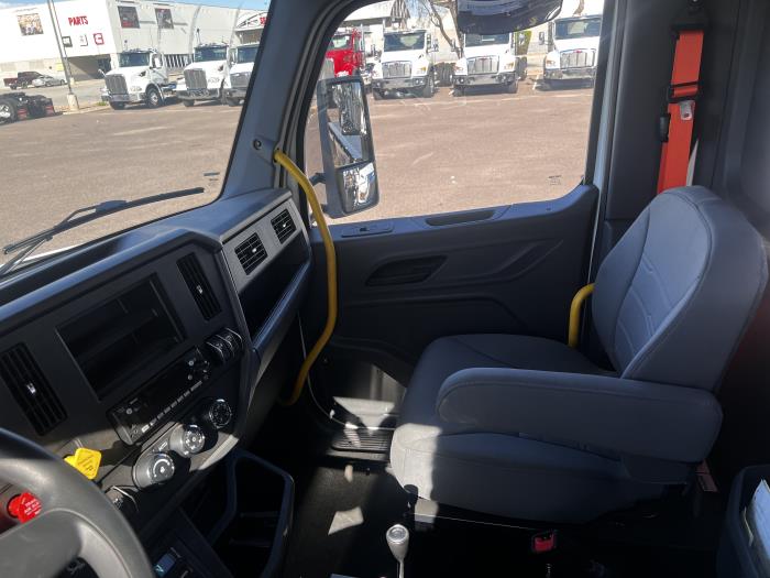 2026 Peterbilt 548-27