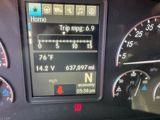 2021 Freightliner Cascadia-8