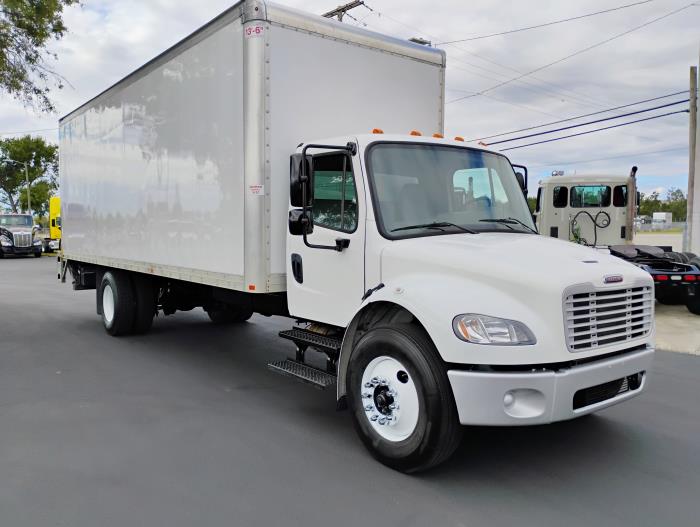 2022 Freightliner Business Class M2 106-7