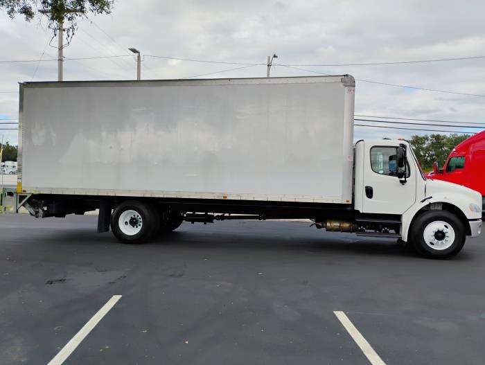 2022 Freightliner Business Class M2 106-8