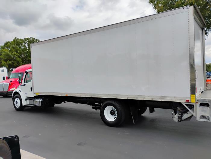 2022 Freightliner Business Class M2 106-14