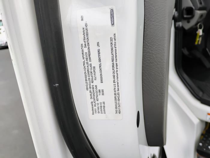 2022 Freightliner Business Class M2 106-27