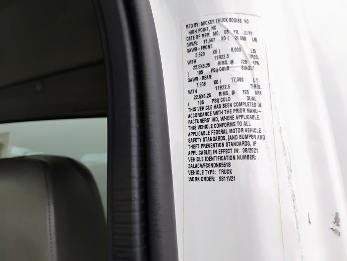 2022 Freightliner Business Class M2 106-29