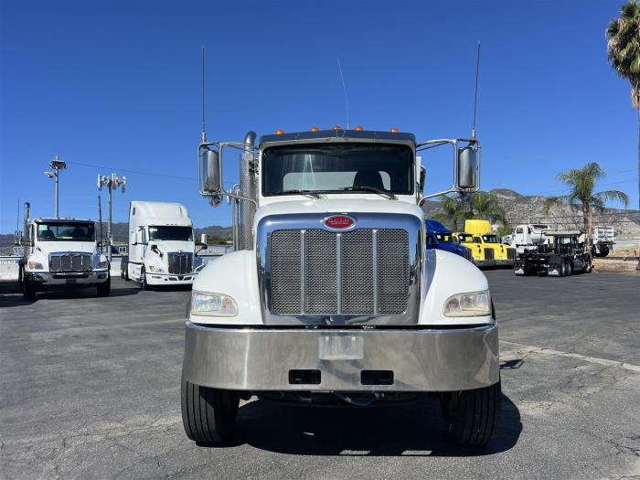 2019 Peterbilt 348-3