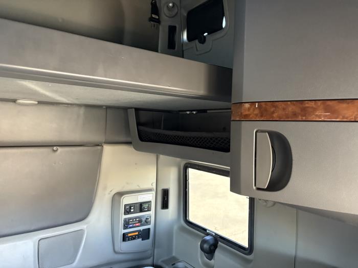 2020 International LT625-11