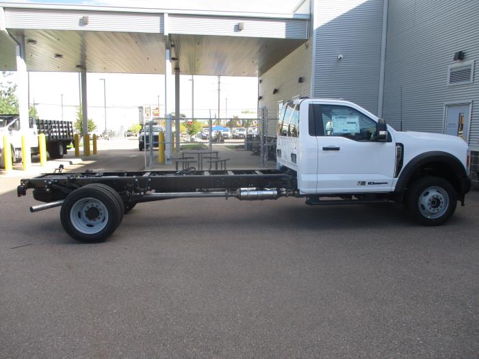 2026 Ford F-550-6
