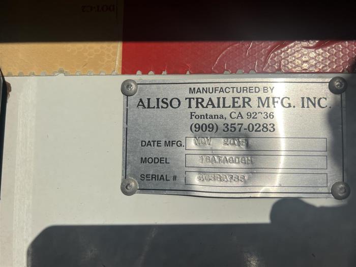 2019 Peterbilt 348-1