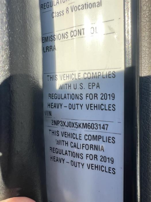 2019 Peterbilt 348-3