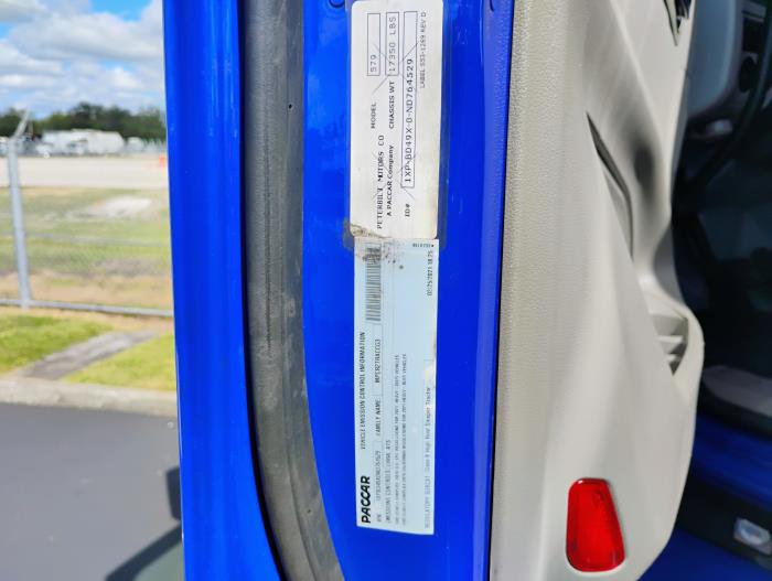 2022 Peterbilt 579-29