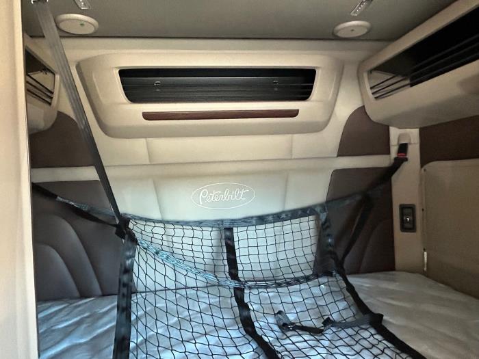 2026 Peterbilt 567-4