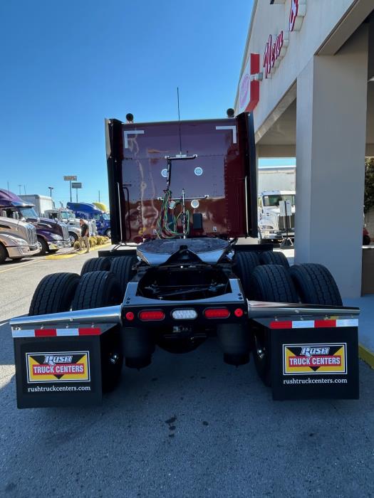 2026 Peterbilt 567-11