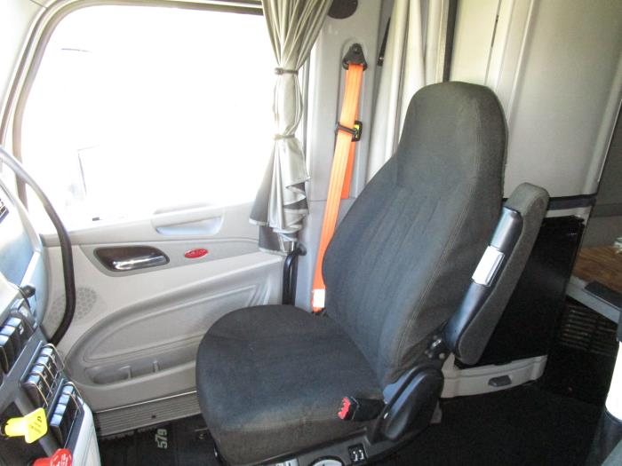 2021 Peterbilt 579-21