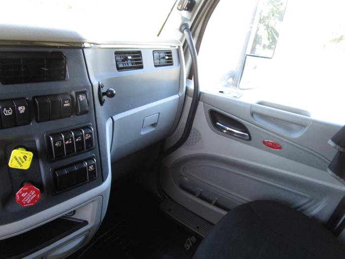 2021 Peterbilt 579-25