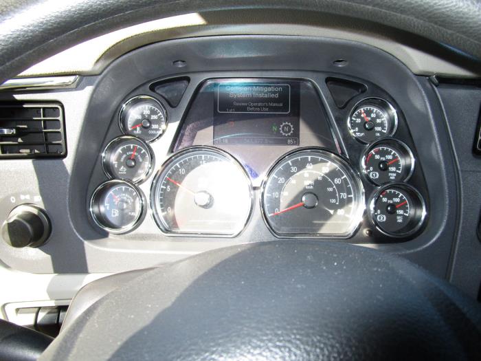 2021 Peterbilt 579-27