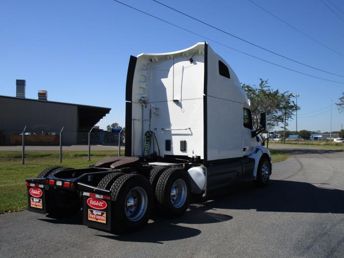 2021 Peterbilt 579-7