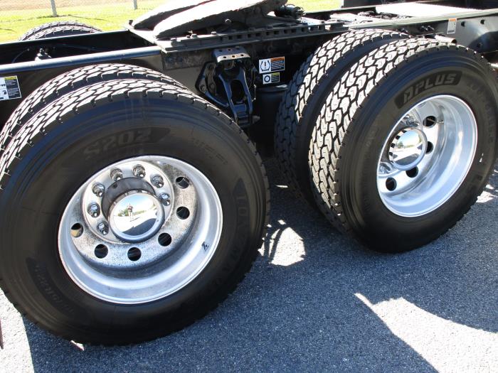 2021 Peterbilt 579-9